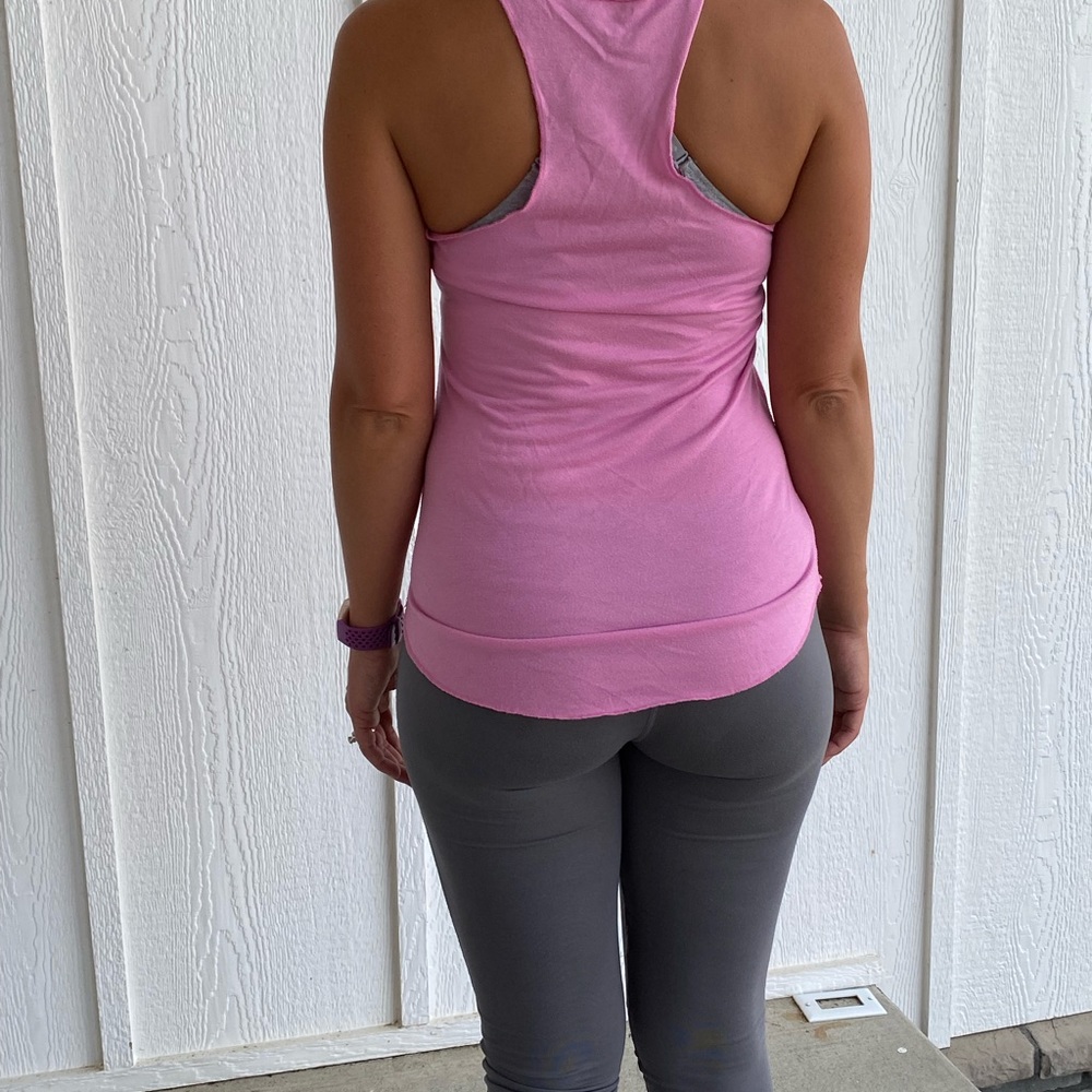 Pink Yoga Razorback top - Picture 4 of 6